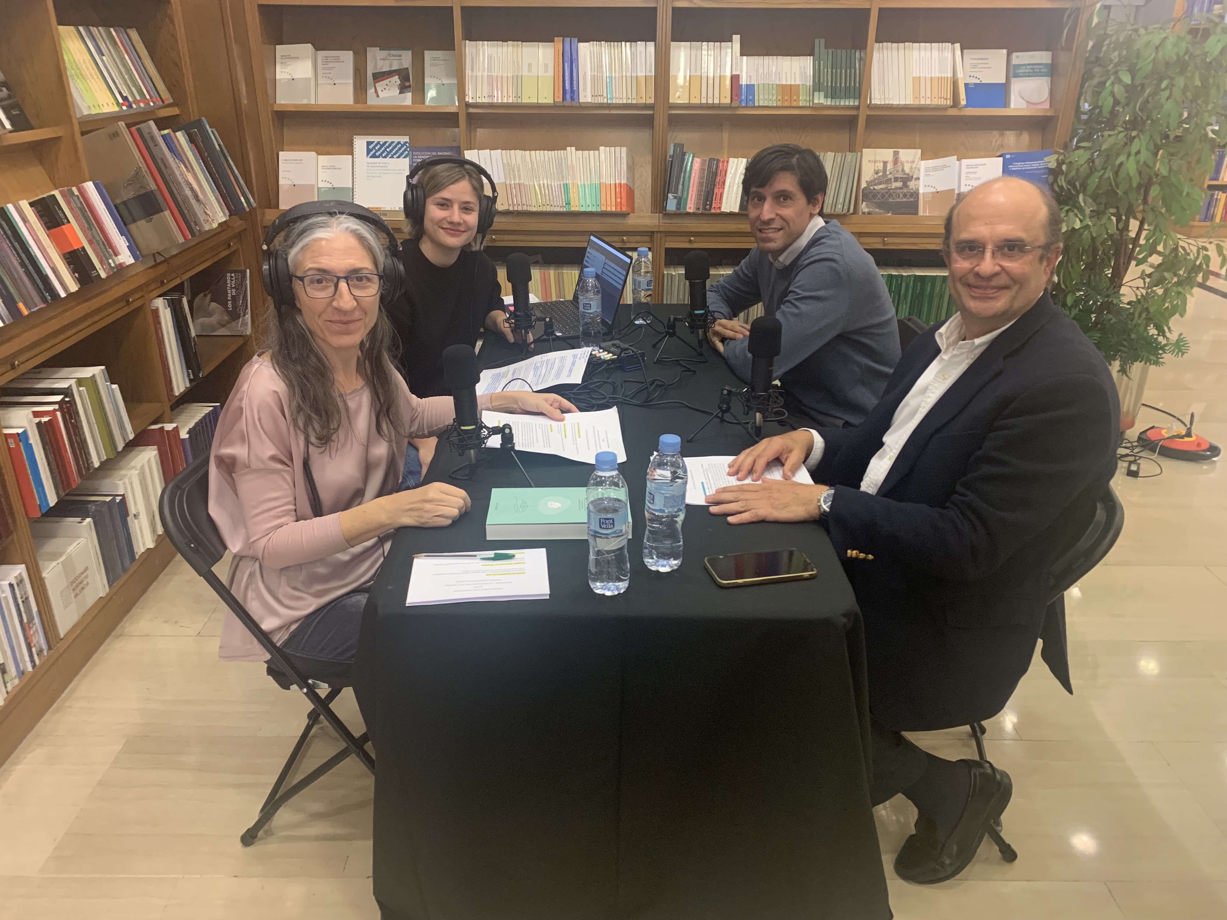 Fotografía tomada durante la grabación del episodio número 6 en la Librería del BOE