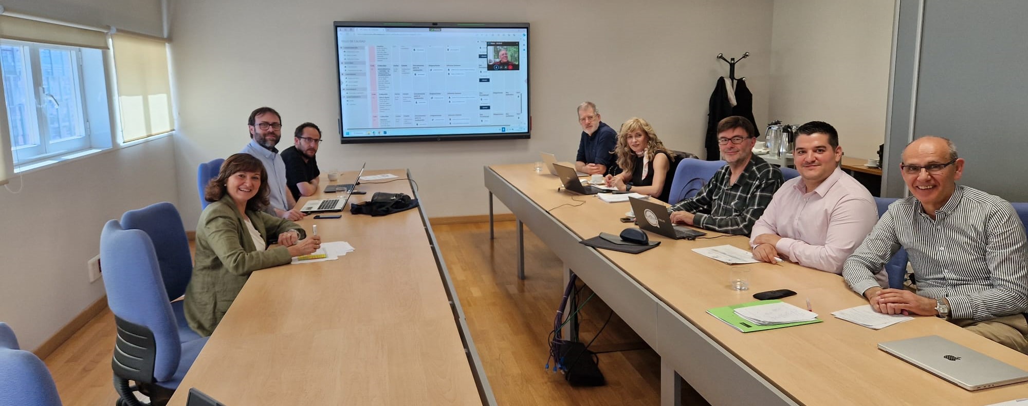 Foto: Reunión de una de las sesiones de la Comisión de Evaluación
