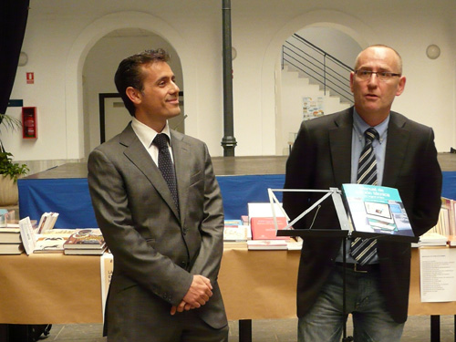 El director del Servicio de Publicaciones de la USC presenta en Cádiz su Manual de edición