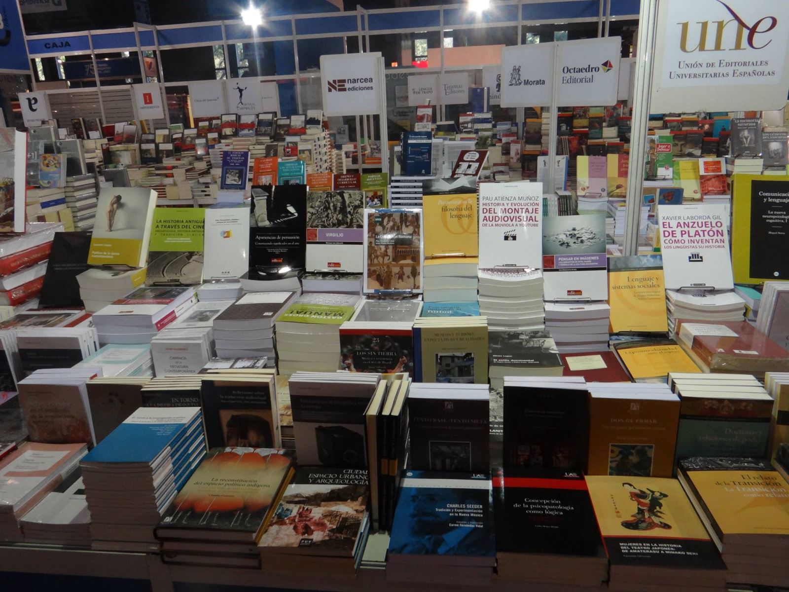 La edición universitaria española participa en la Feria del Libro de Buenos Aires 2015 con 36 sellos y 500 títulos