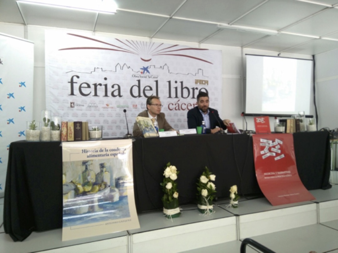 La Universidad de Extremadura, en la Feria del Libro de Cáceres 2017