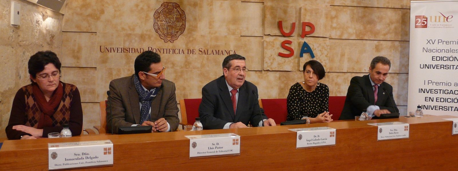 El rector de la Universidad Pontificia de Salamanca pide a las editoriales universitarias que ayuden a conectar la Universidad con el mundo de la empresa