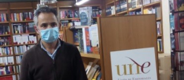 Manuel Salvado: “El cliente de la librería sigue siendo fiel y prefiere la compra en el establecimiento”