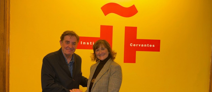 Reunión de la presidenta de la UNE con el director del Instituto Cervantes