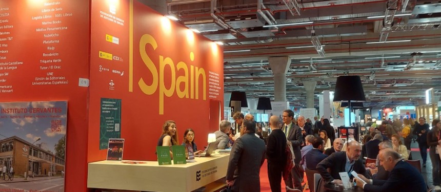 Los libros de las Editoriales UNE viajan a Fráncfort 2026 en busca de lectores internacionales