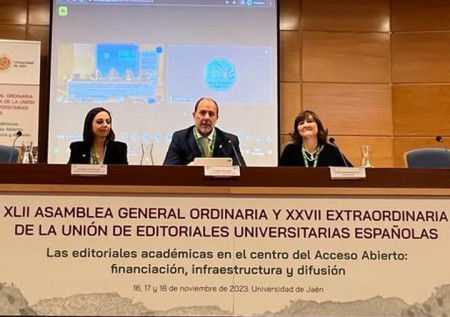 Publicacions de la Universitat de València, en la XLII Asamblea General de la UNE celebrada en Jaén - Universitat de València