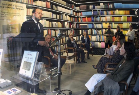 Inauguración del «Espacio BOE» en la Librería de la Universidad de Oviedo