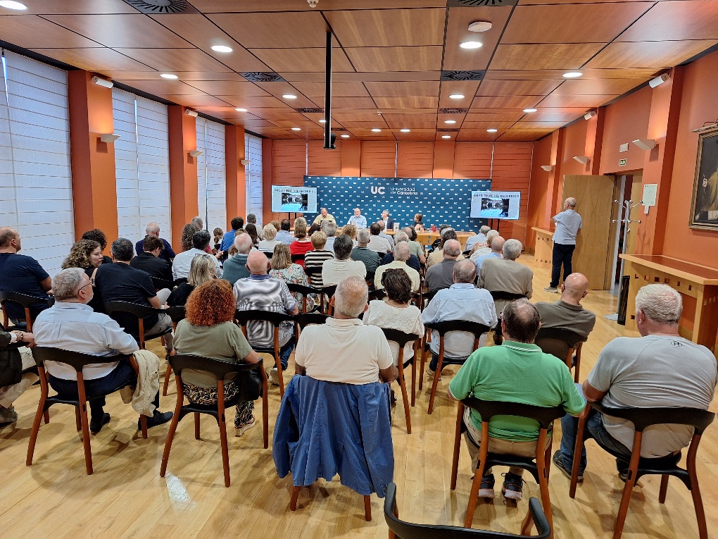 Asistentes a la presentación