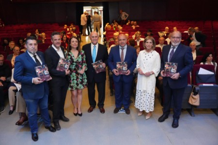 El doctor Manuel Concha presenta su libro ‘El flamenco en las artes plásticas’, editado por UCOPress