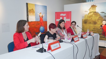 Amina Bargach presenta su libro 