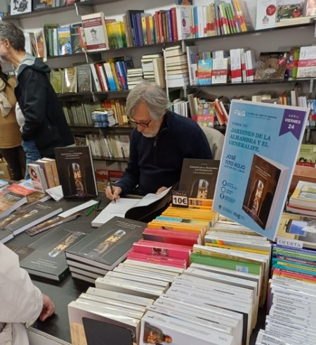 Firma de libros con José Tito Rojo en la Feria del Libro de Granada