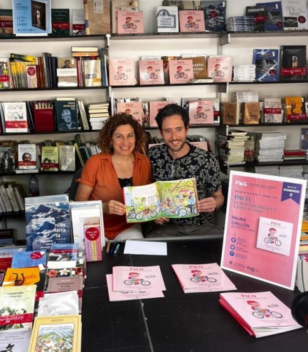 Presentación y firma del libro "Paco, el niño que pedalea y anda al cole"