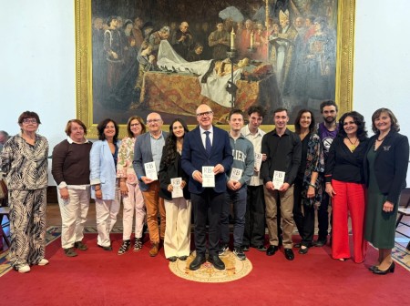 La Editorial de la Universidad de Granada publica la obra ganadora del XIV Certamen Literario convocado por la Biblioteca Universitaria